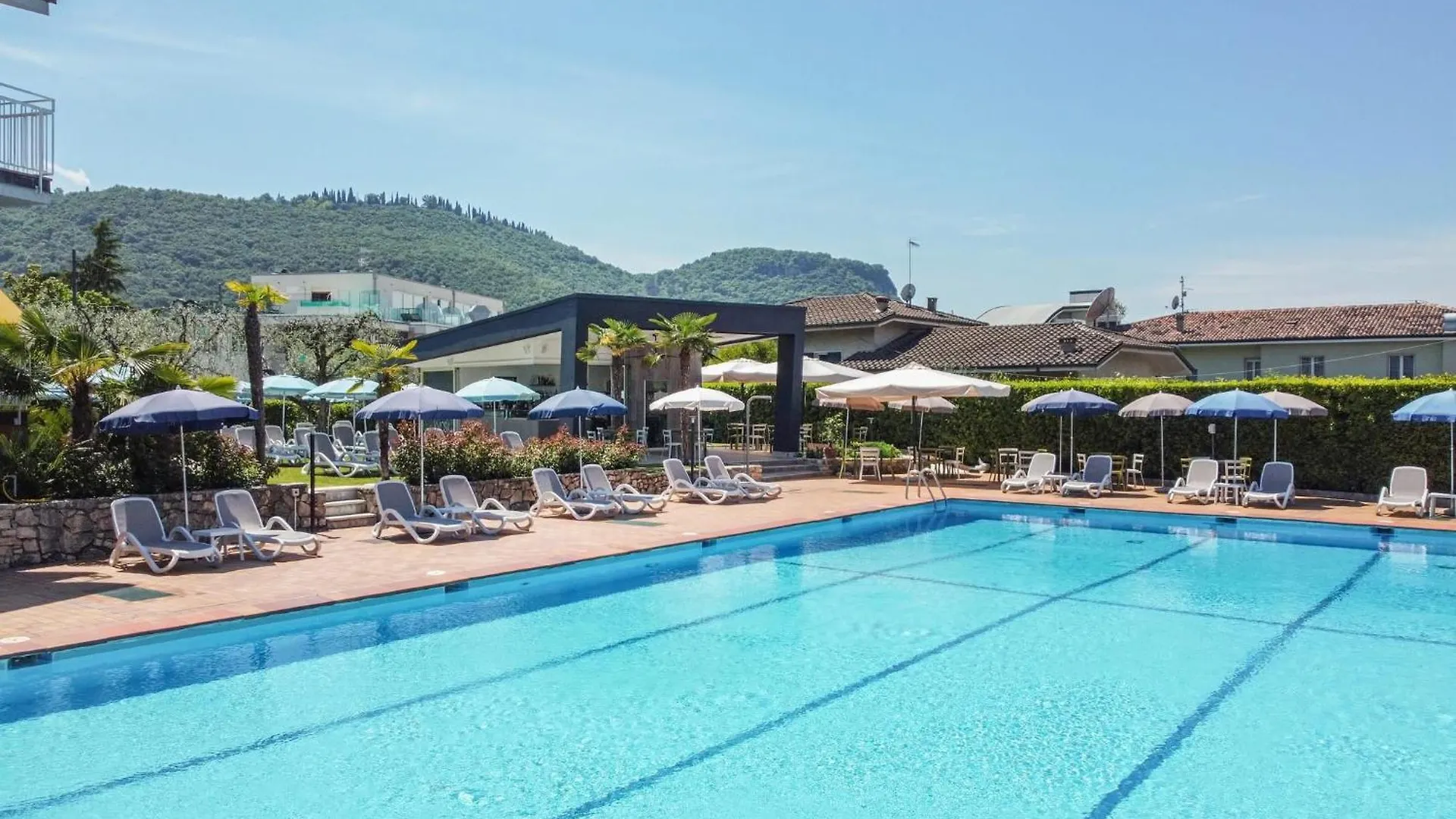 Aparthotel Residence Villa Rosa Garda